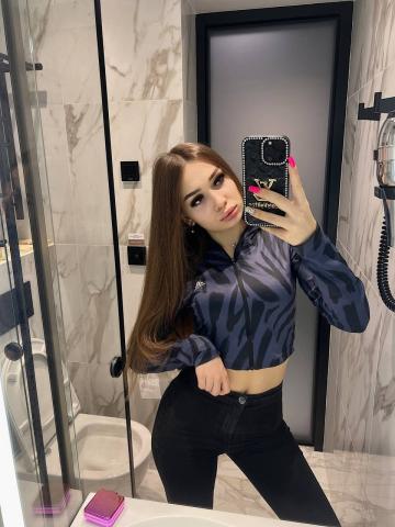 Викуся